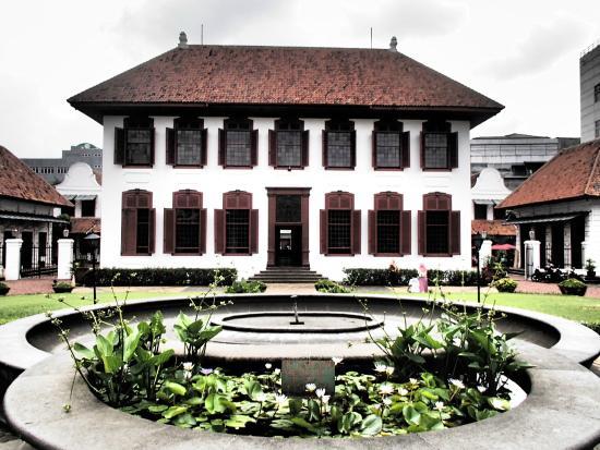 National Archives Building